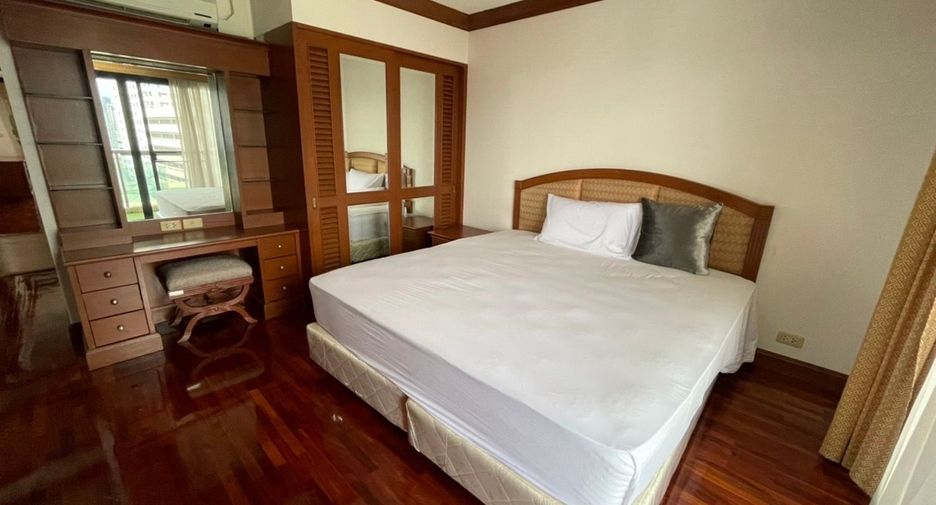 Apartamento con servicios en alquiler de 3 habitaciones en Watthana, Bangkok