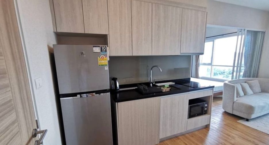 For sale 1 bed condo in Si Racha, Chonburi