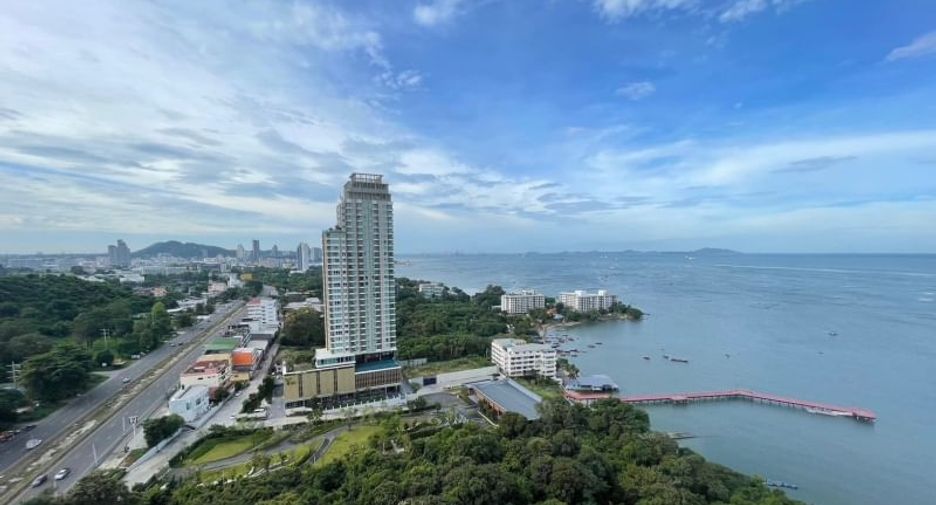 For sale 1 bed condo in Si Racha, Chonburi
