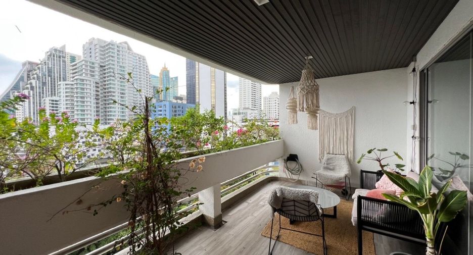 Apartamento en alquiler de 4 habitaciones en Watthana, Bangkok