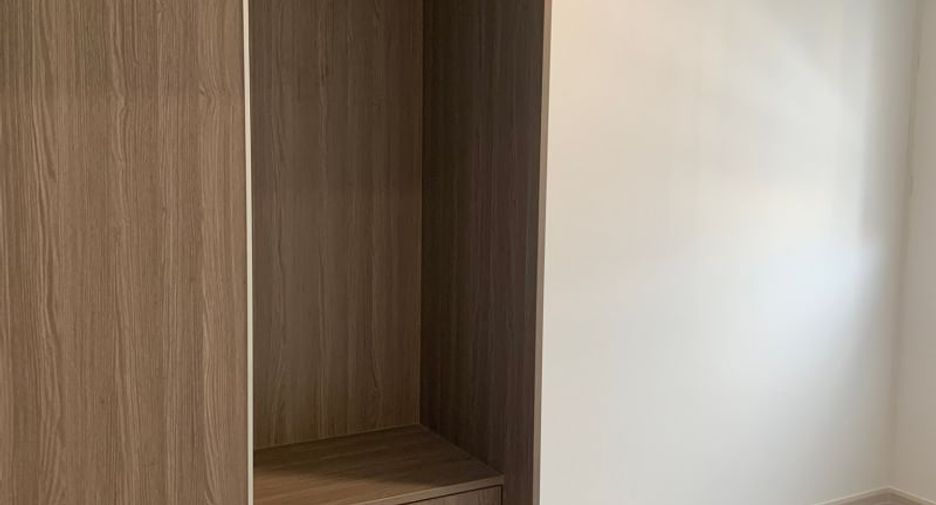 À vendre 2 chambres condo à Bang Phlat, Bangkok
