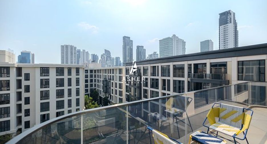 For rent 2 bed condo in Watthana, Bangkok