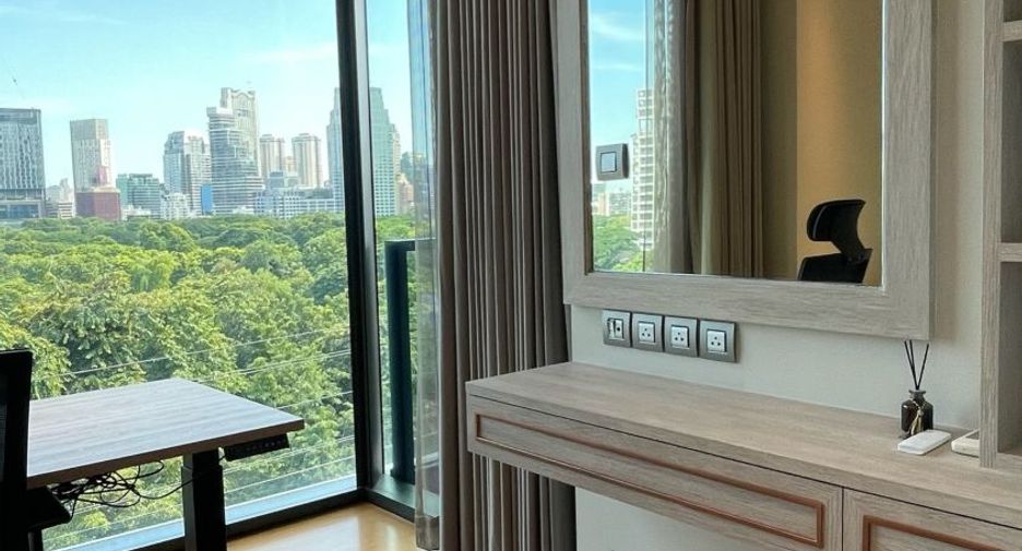 For rent and for sale 2 bedrooms condo in Pathum Wan, Bangkok