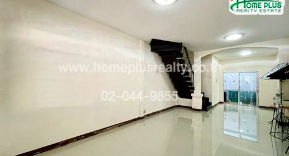 For sale 2 bedrooms townhouse in Bueng Kum, Bangkok