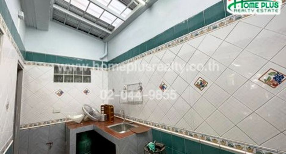 For sale 2 bedrooms townhouse in Bueng Kum, Bangkok