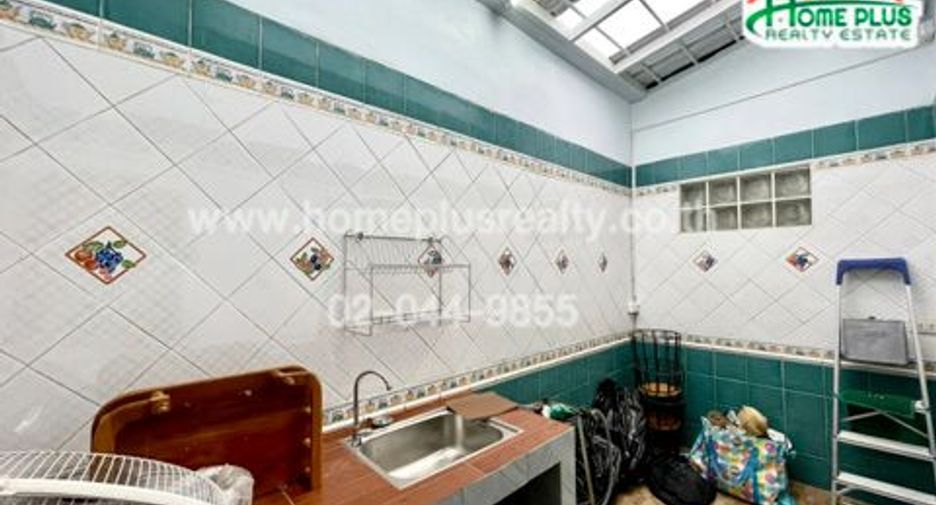 For sale 2 bedrooms townhouse in Bueng Kum, Bangkok