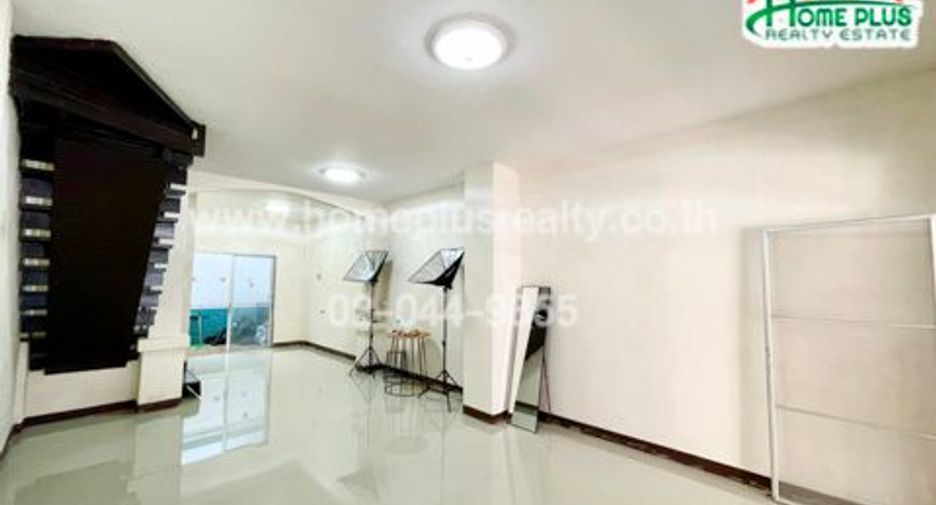 For sale 2 bedrooms townhouse in Bueng Kum, Bangkok