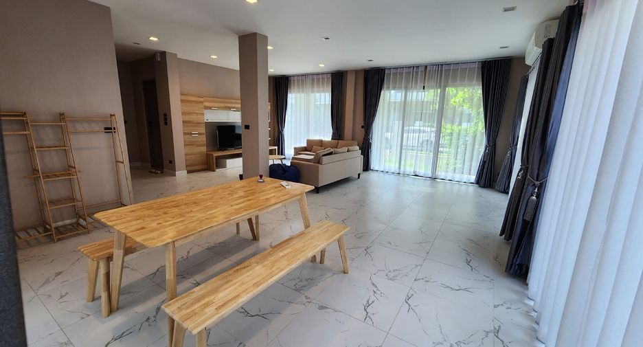 For rent そして for sale 4 ベッドルーム house in Chatuchak, Bangkok