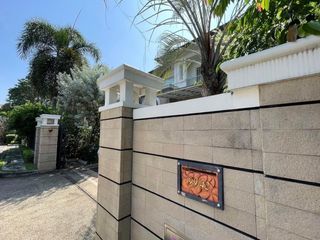 Haus zur Miete und zum Kauf mit 5 Zimmer in Bang Phli, Samut Prakan