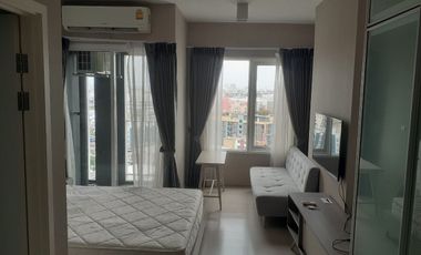 For sale 1 bed condo in Huai Khwang, Bangkok