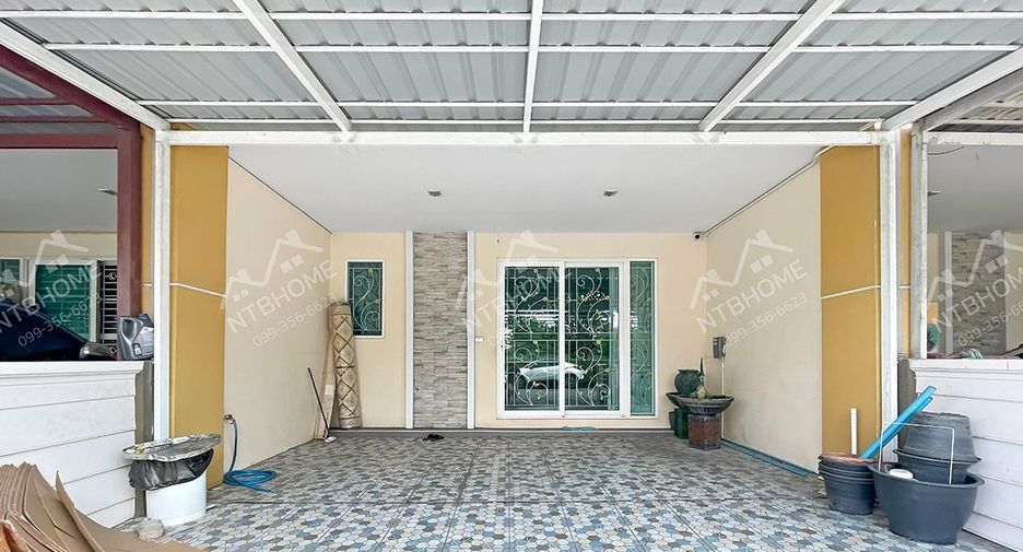 For sale 4 bed townhouse in Bang Bua Thong, Nonthaburi