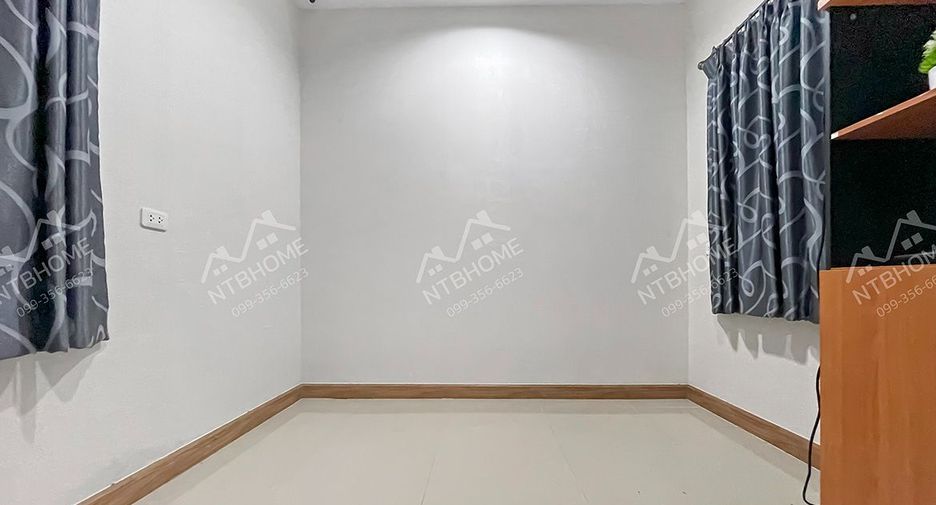 For sale 4 bed townhouse in Bang Bua Thong, Nonthaburi