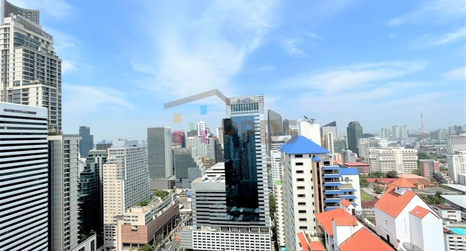 For sale 2 bed condo in Watthana, Bangkok