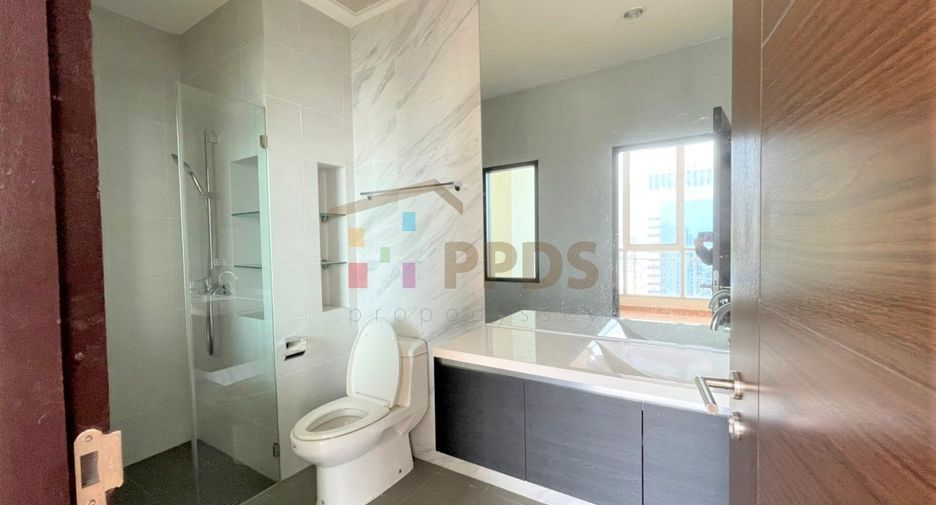 For sale 2 bed condo in Watthana, Bangkok
