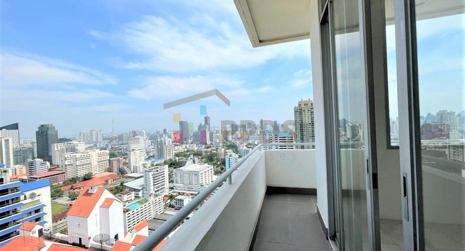 For sale 2 bed condo in Watthana, Bangkok