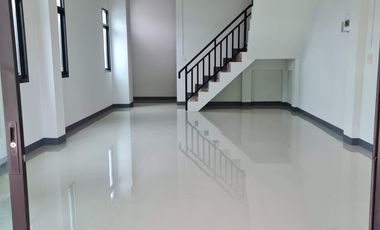 For sale 2 bedrooms townhouse in Mae Sot, Tak