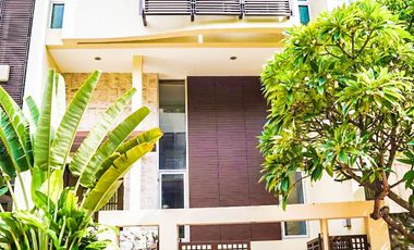 For sale 3 bedrooms townhouse in Yan Nawa, Bangkok