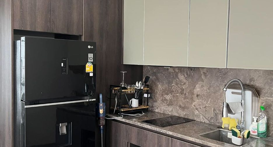Condo en alquiler de 1 habitaciones en Khlong Toei, Bangkok