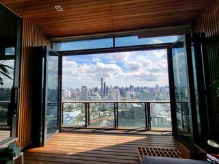 For sale 3 bedrooms condo in Watthana, Bangkok