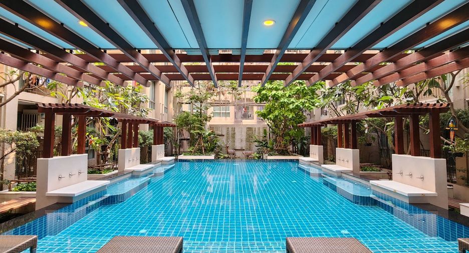For rent and for sale studio condo in Huai Khwang, Bangkok