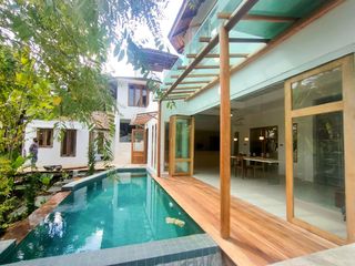 For rent and for sale 4 bedrooms villa in Mueang Phuket, Phuket
