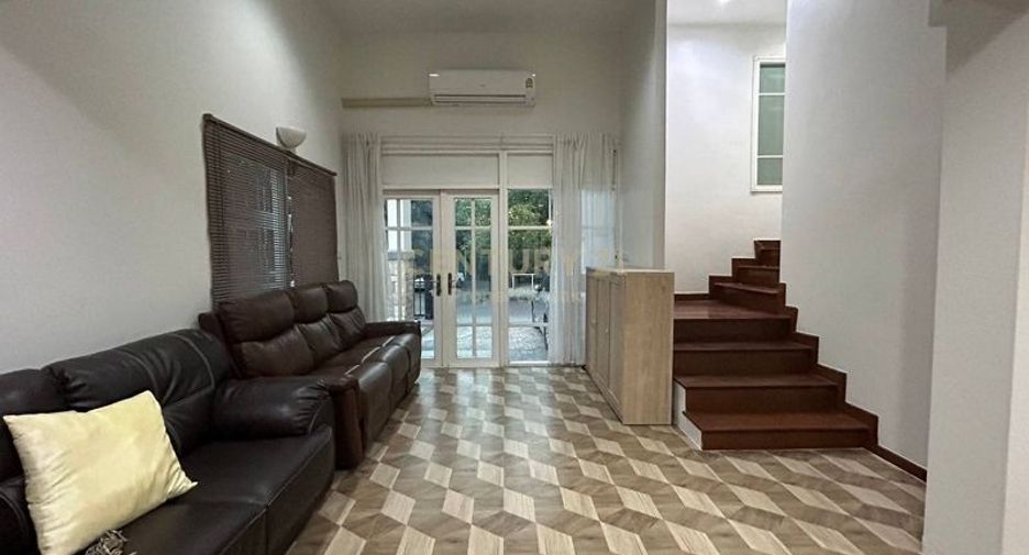 For rent and for sale 4 bed townhouse in Chatuchak, Bangkok