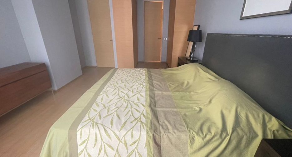 For rent and for sale 2 bedrooms condo in Sathon, Bangkok