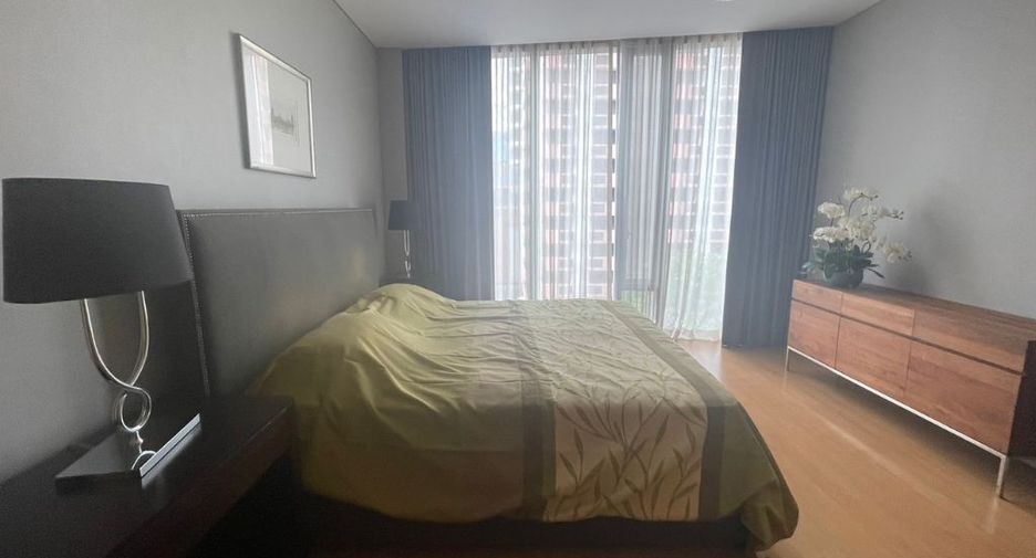 For rent and for sale 2 bedrooms condo in Sathon, Bangkok