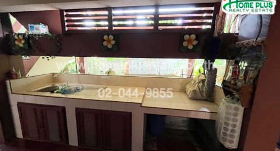 For sale 4 Beds house in Mueang Chachoengsao, Chachoengsao