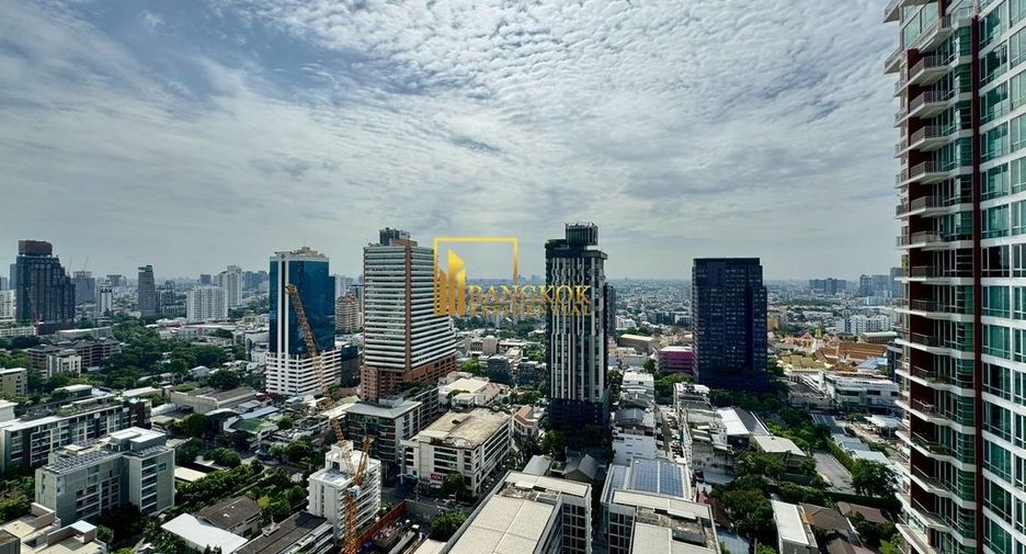 For rent 2 ベッドルーム condo in Khlong Toei, Bangkok
