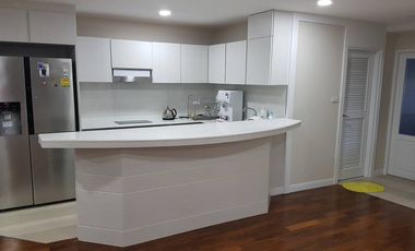 À vendre 3 chambres condo à Watthana, Bangkok
