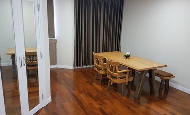 À vendre 3 chambres condo à Watthana, Bangkok