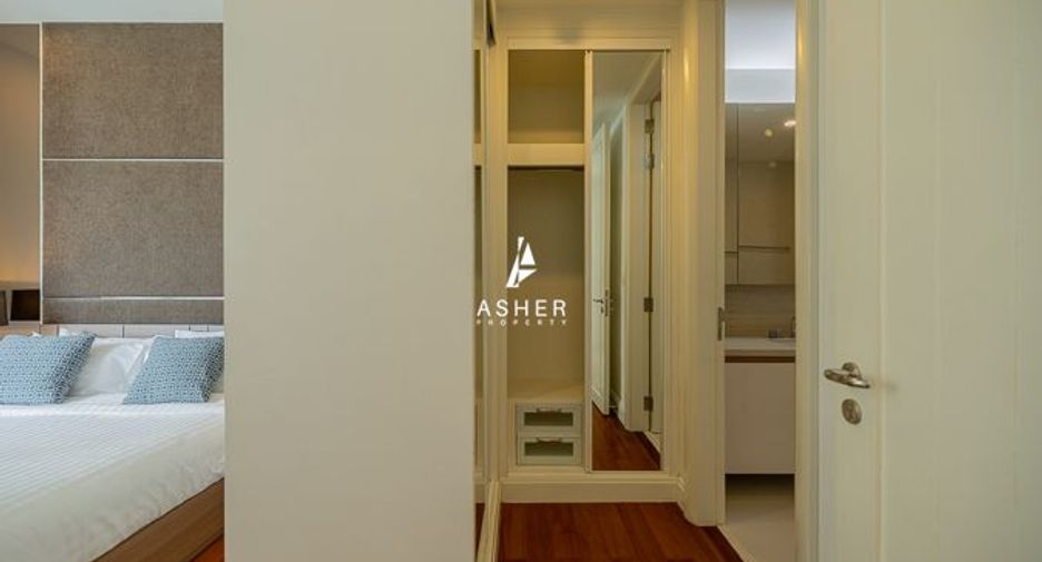 For rent 2 bedrooms condo in Pathum Wan, Bangkok