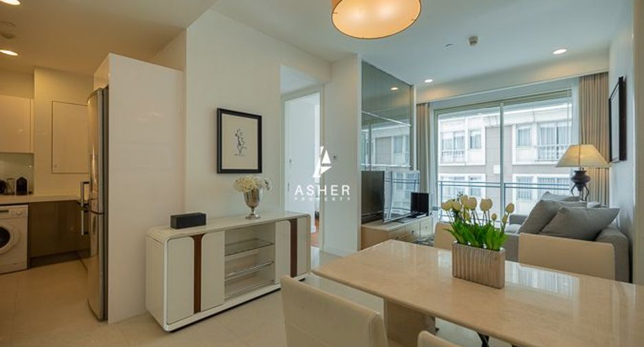 For rent 2 bedrooms condo in Pathum Wan, Bangkok