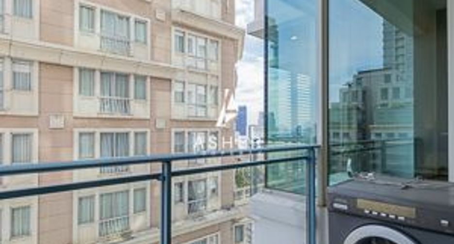 For rent 2 bedrooms condo in Pathum Wan, Bangkok