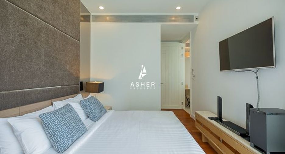 For rent 2 bedrooms condo in Pathum Wan, Bangkok