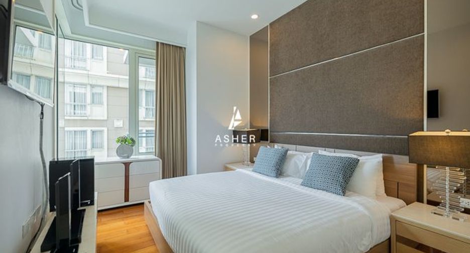 For rent 2 bedrooms condo in Pathum Wan, Bangkok