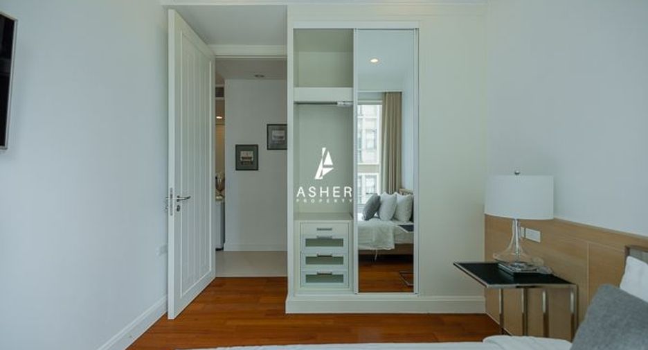 For rent 2 bedrooms condo in Pathum Wan, Bangkok