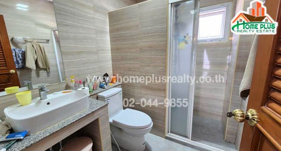 For sale 4 bedrooms house in Bang Bon, Bangkok