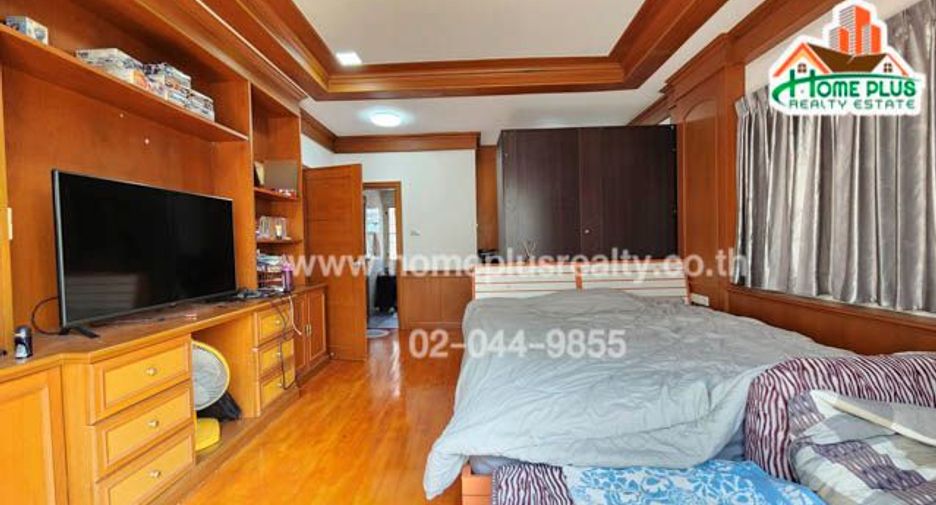 For sale 4 bedrooms house in Bang Bon, Bangkok