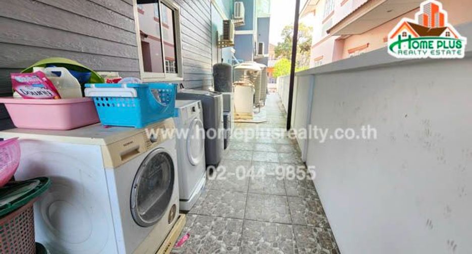 For sale 4 bedrooms house in Bang Bon, Bangkok