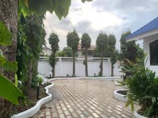 For sale 4 Beds house in Bang Sue, Bangkok