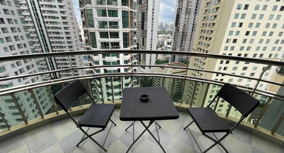For rent 4 bedrooms condo in Khlong Toei, Bangkok