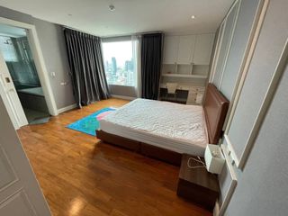 For rent 4 bedrooms condo in Khlong Toei, Bangkok