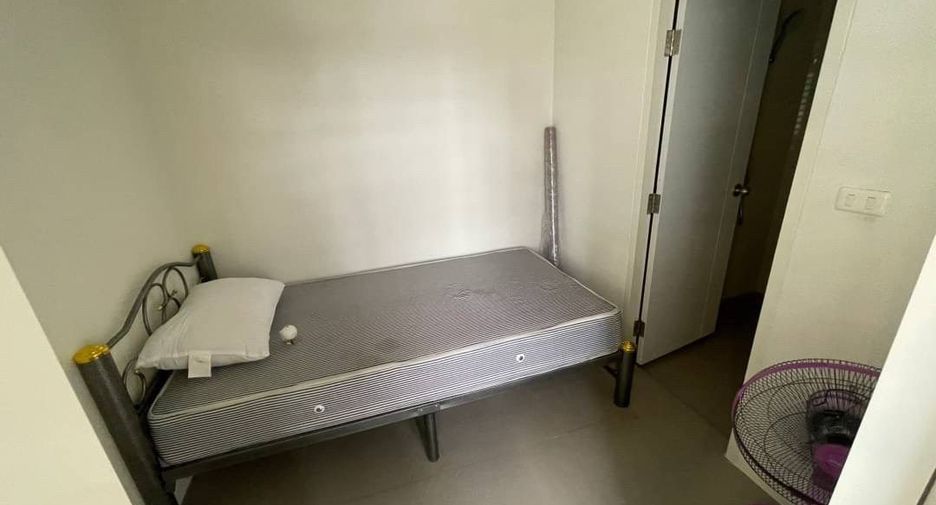 For rent 4 bedrooms condo in Khlong Toei, Bangkok