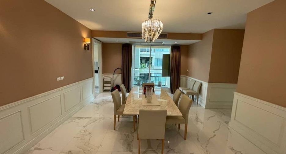 For rent 4 bedrooms condo in Khlong Toei, Bangkok