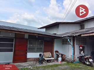 For sale 3 bed retail Space in Mueang Nakhon Si Thammarat, Nakhon Si Thammarat
