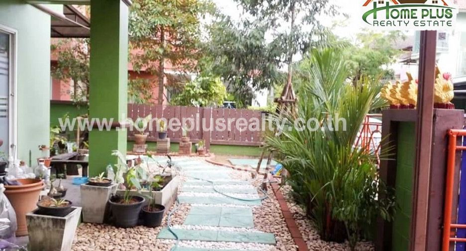 For rent and for sale 3 bed house in Khlong Sam Wa, Bangkok