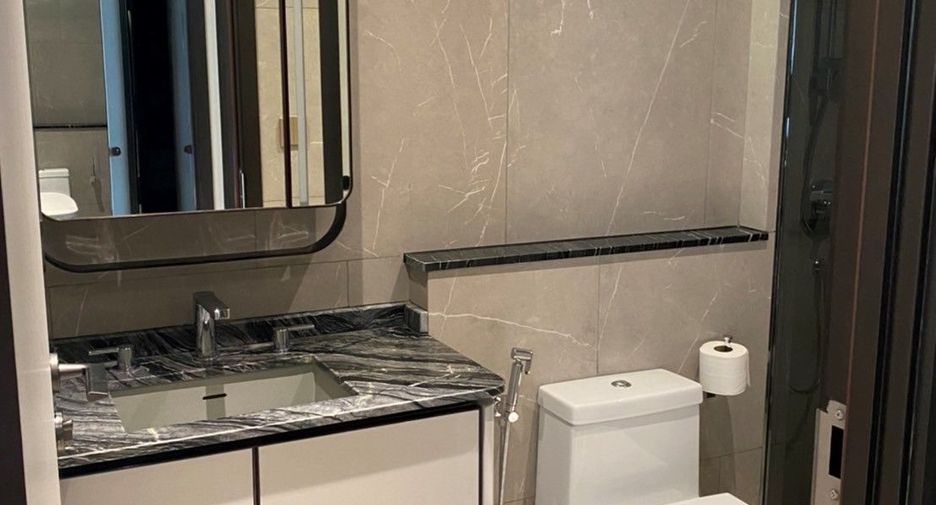 For rent 2 bed condo in Watthana, Bangkok