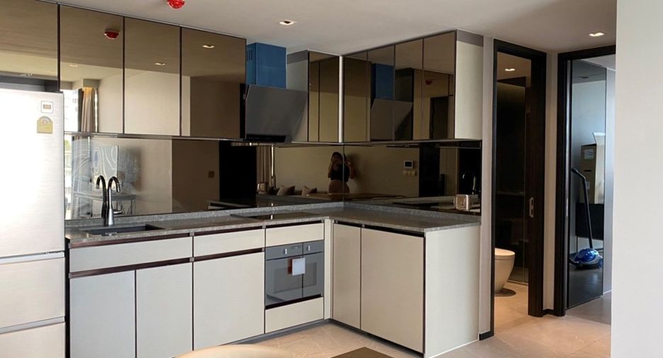 For rent 2 bed condo in Watthana, Bangkok